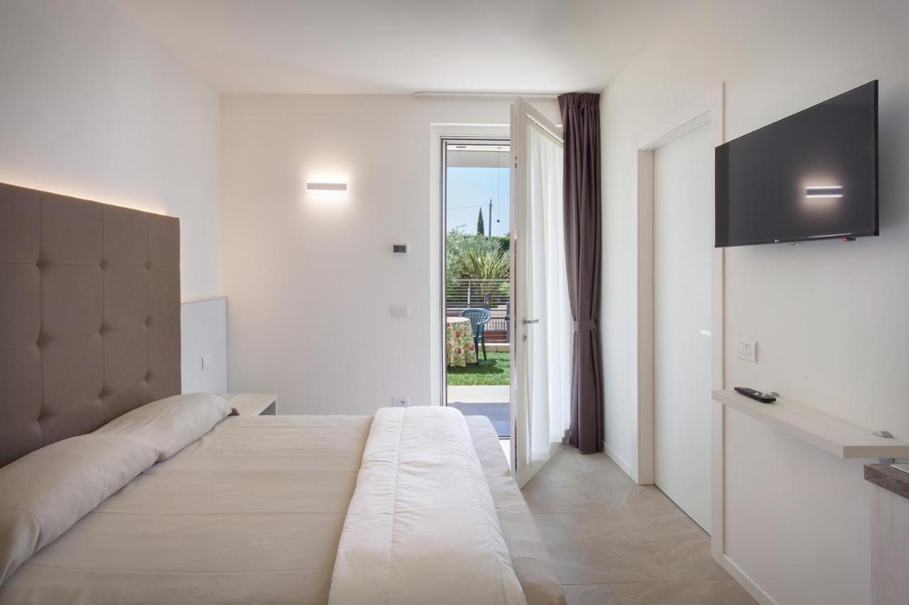 Villa Aurora-Holiday Home Apt 2 Bardolino Extérieur photo