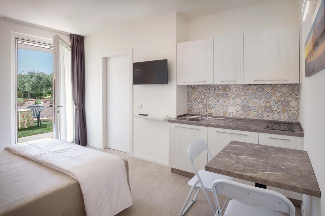 Villa Aurora-Holiday Home Apt 2 Bardolino Extérieur photo